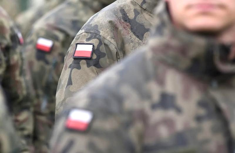 Czy zawodowy żołnierz może zostać radnym? Zasady i ograniczenia