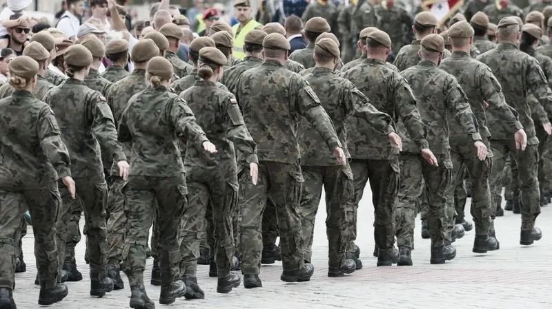 Pobór do wojska podczas wojny: legalne zwolnienia, odroczenia i obowiązki