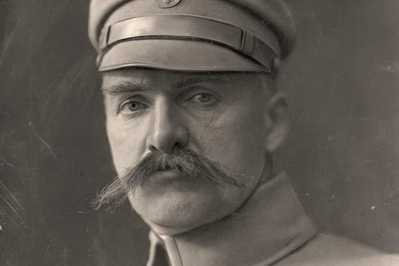 Kolor munduru w historii